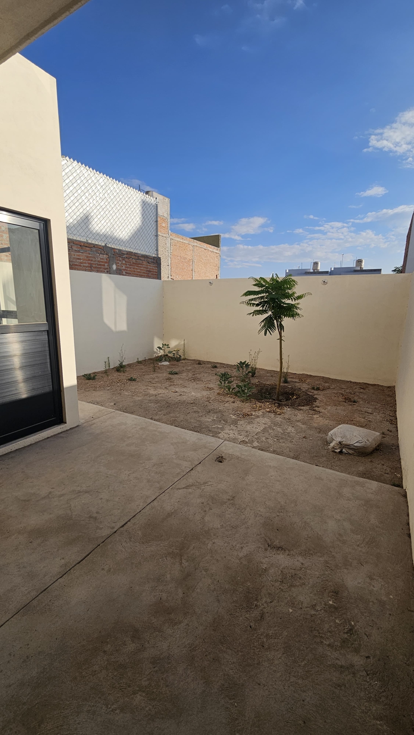 6b4f6bb1-54e2-4d52-90a0-f9ad2e0025e9