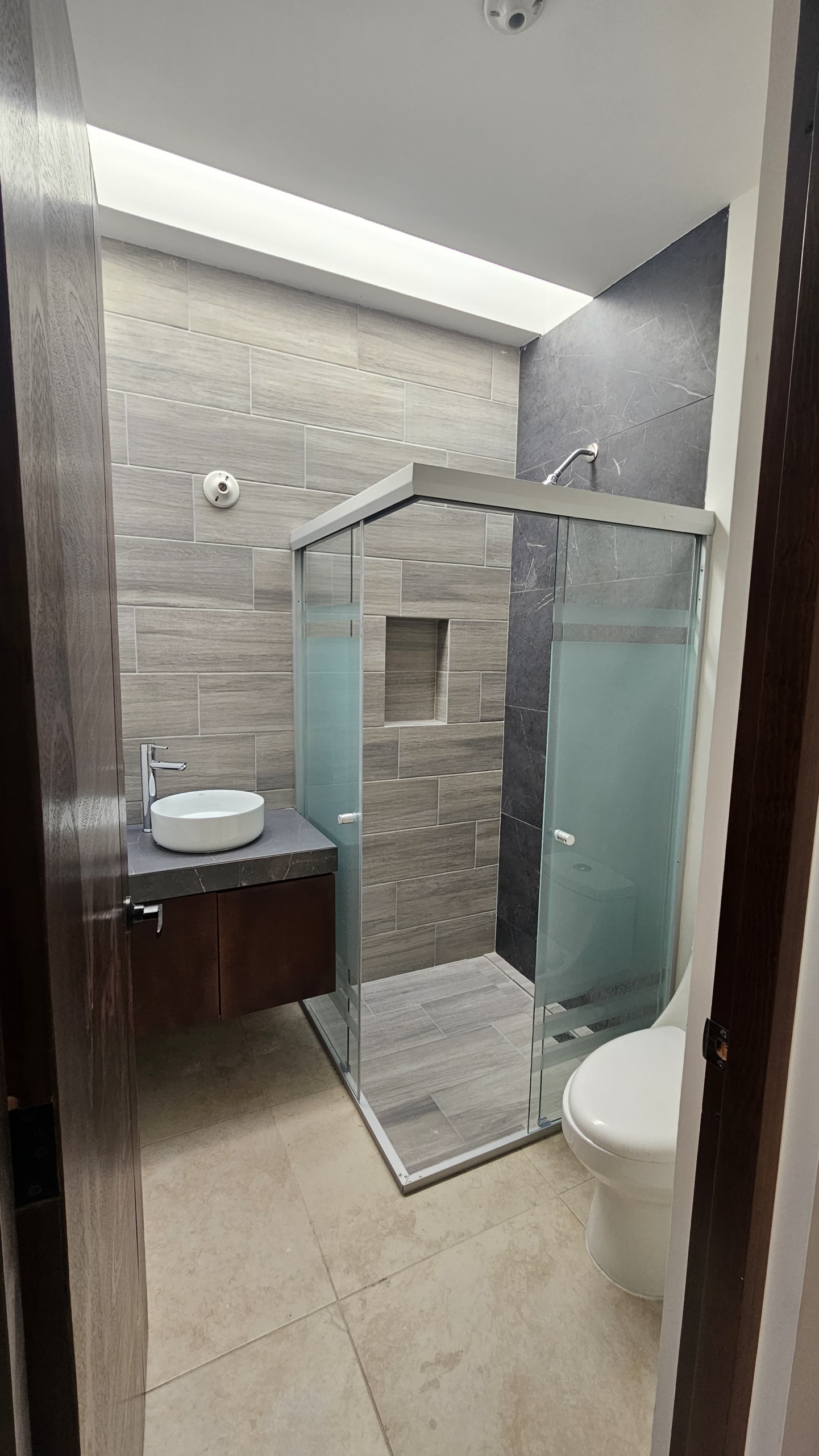 a1bc9b5f-26ad-4dec-8489-6b7375947e51