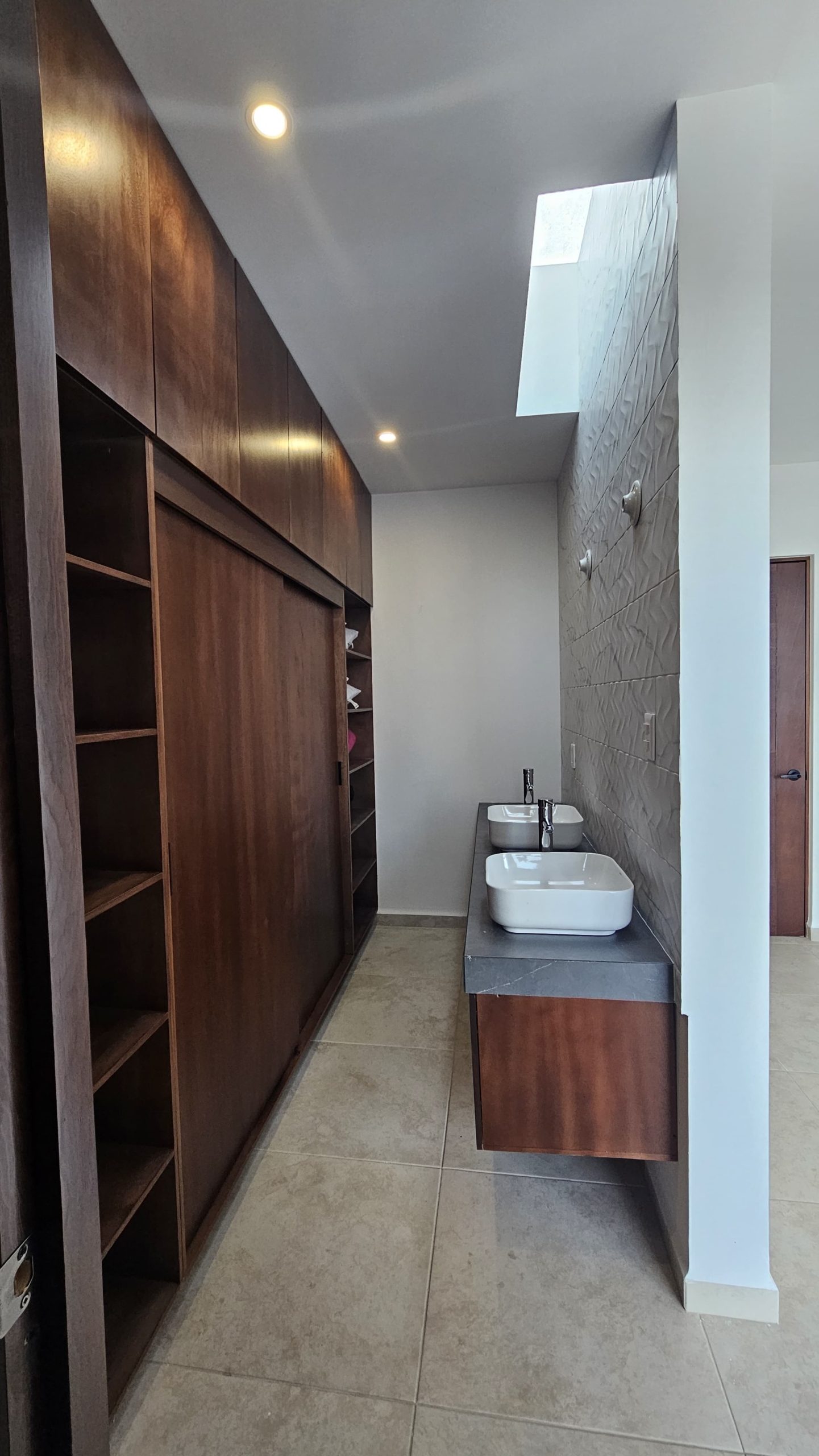 4a6d98e0-fa67-4f62-8a40-6d2e695dcfd7