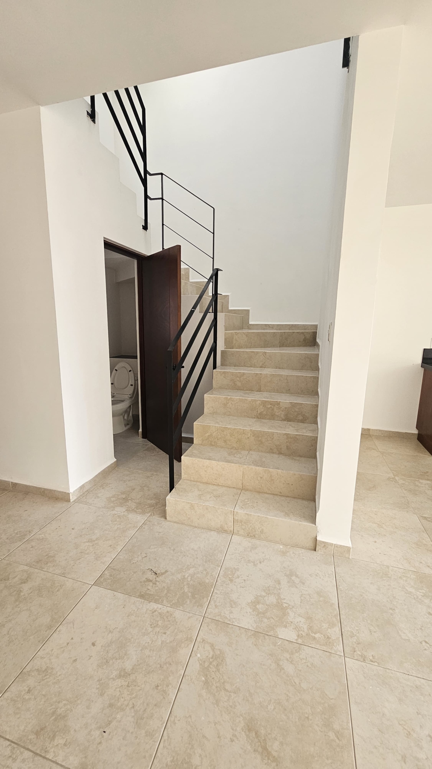 df259500-6f78-465d-ae70-3bdce059e852